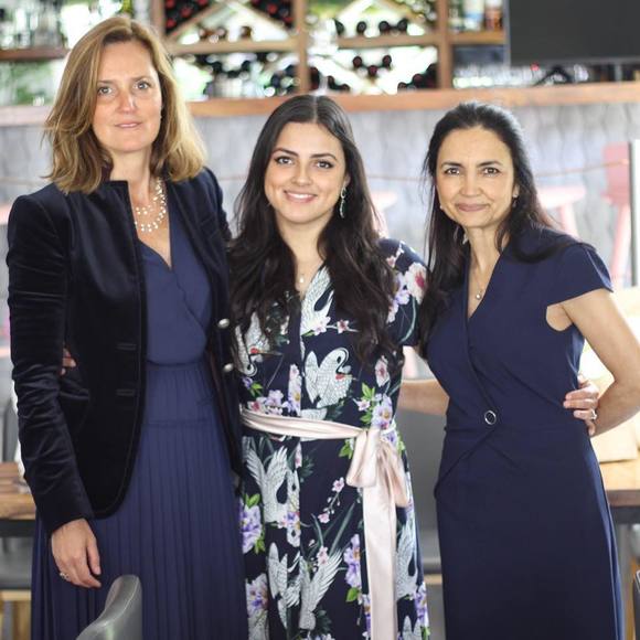 Meet your Posher, Mariela - Picture 1 of 1